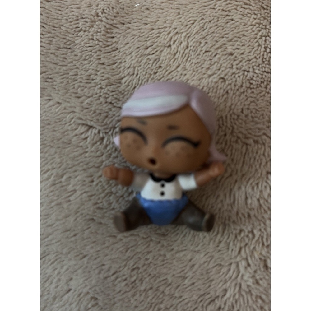 LOL Surprise OMG Uptown Girl Family Lil‎ Sister Prim Blue Pink Baby Doll